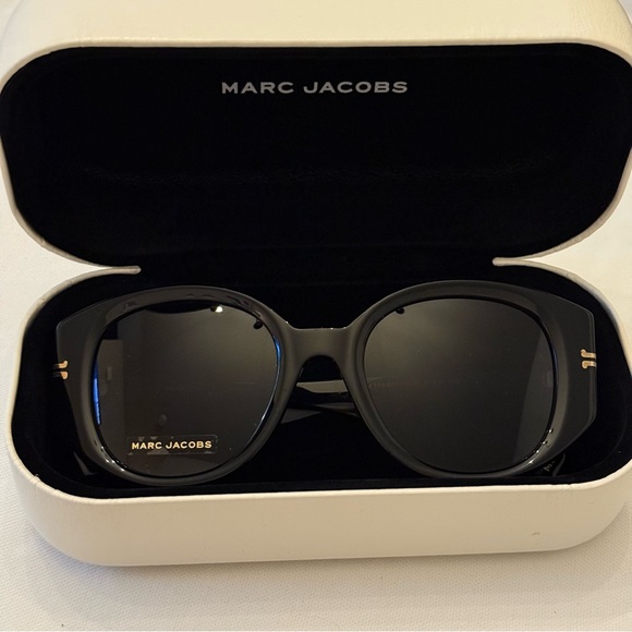 Marc Jacobs Sunglasses NWOT - Picture 1 of 5